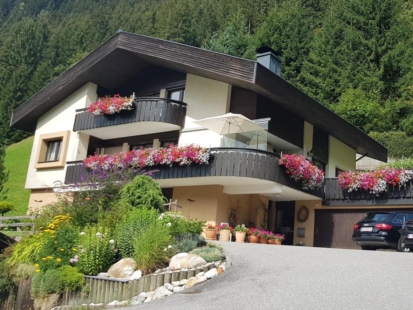 Apartamento Haus Güatli Gaschurn Exterior foto